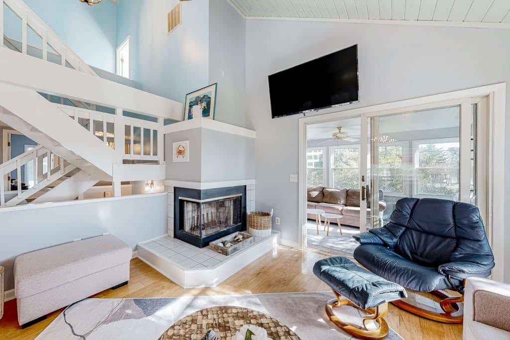 Sandpiper Village home with private beach, fireplace, balcony, & washer/dryer