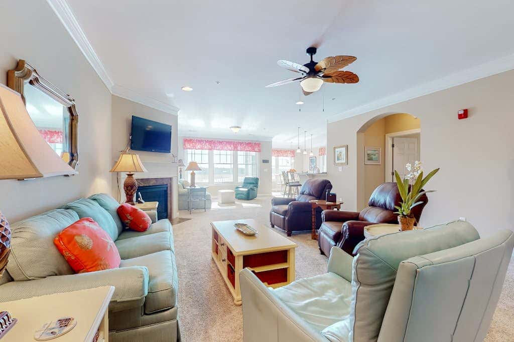 Bayside Resort - 31738 Lakeview Dr #202A