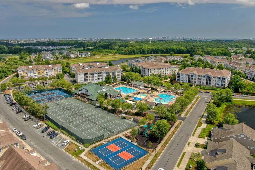 Bayside Resort - 31738 Lakeview Dr #202A