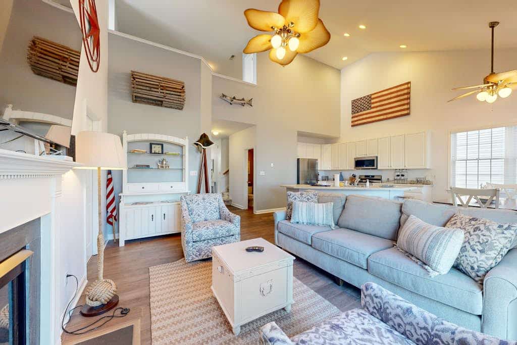 Bear Trap Dunes home with golf course views, deck, firepit, & amenity add-ons