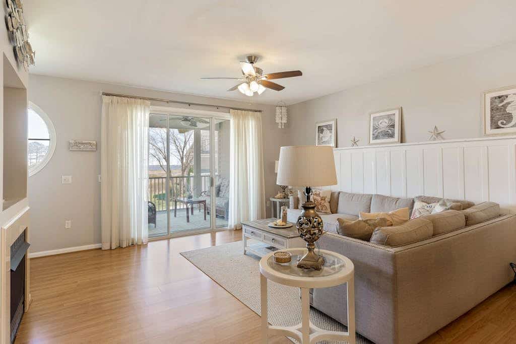 Bayville Shores - Inviting townhome with pool, fitness area, tennis, & W/D