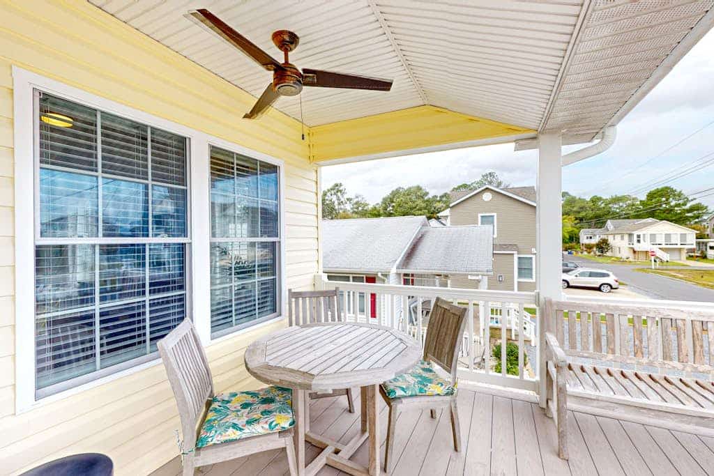 Town of Bethany Beach designer cottage with water views, alfresco porch & AC