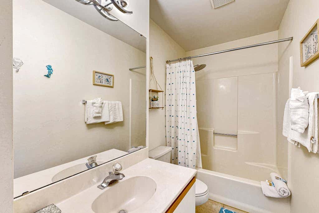 Westwood - 828 Westwood Unit D