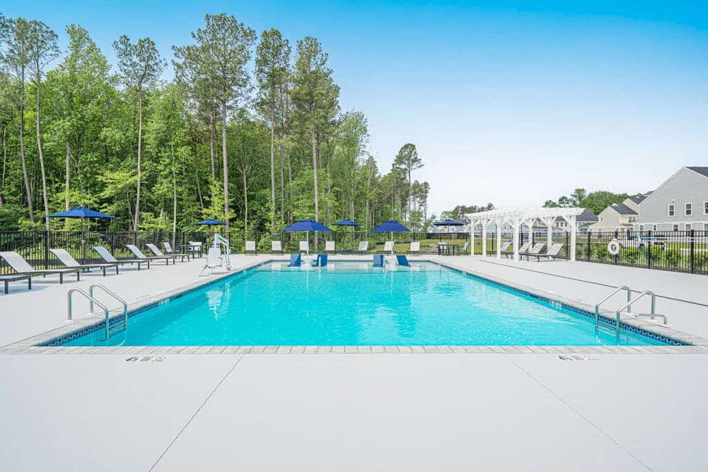 Friendship Creek dog-friendly townhome with pool, dog parks, bikes, & W/D