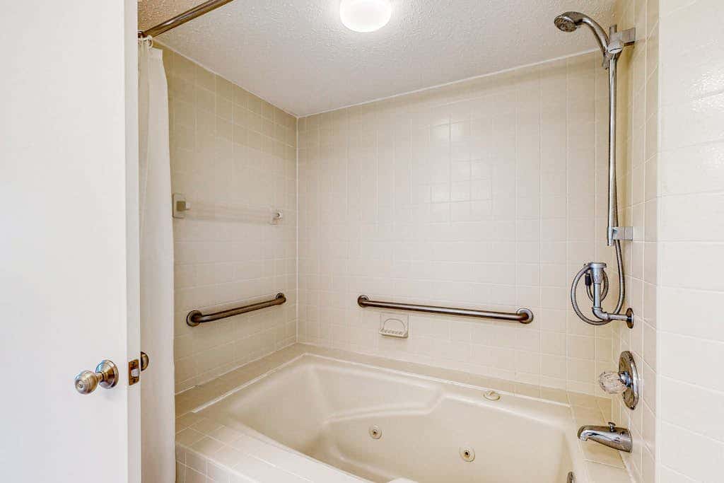 Kings Grant - 40097 E Oceanside Unit 21