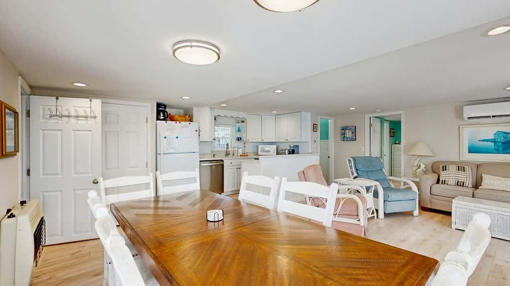 Town of Ocean View - 38253 Piney Point Rd