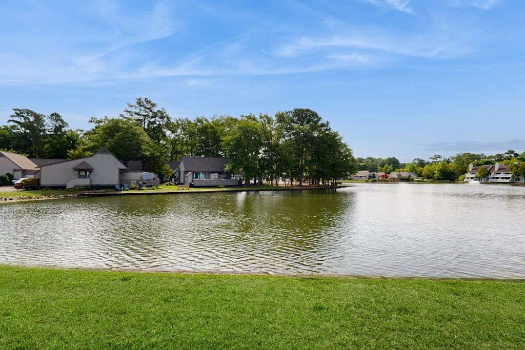 Sea Colony Tennis condo w/ basketball court, gym, pool & tennis courts