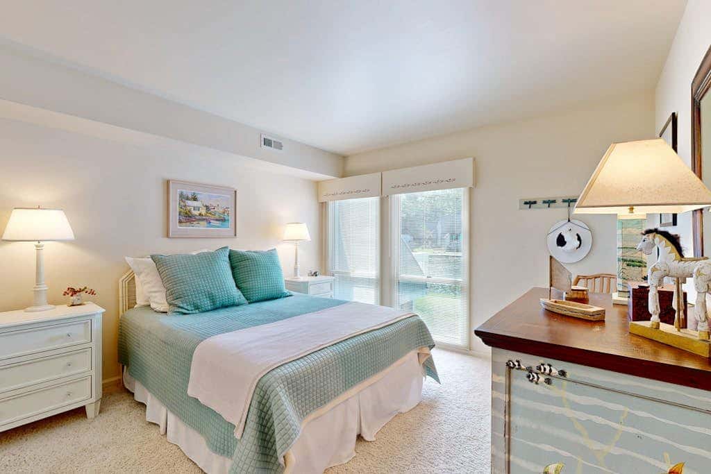 Sea Colony - 33577 West Lake View, Unit 1004B
