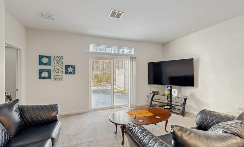 Friendship Creek Spacious pet friendly townhome w/shared pool