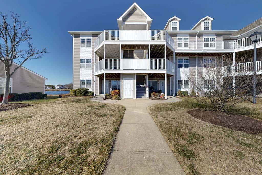 Bethany Bay - 1001 Pavilion Drive