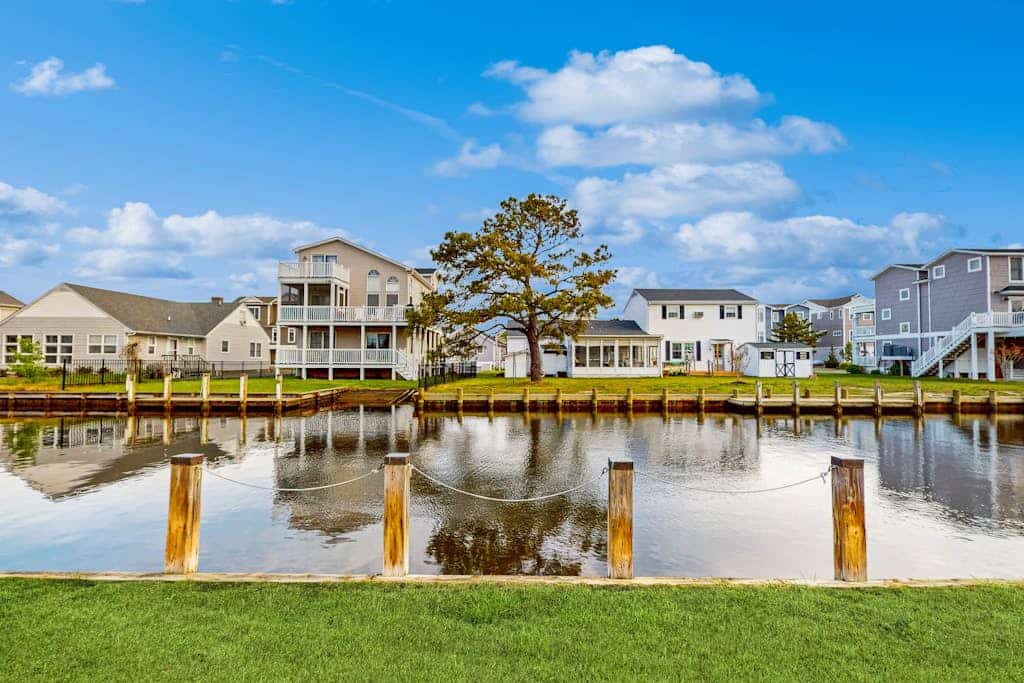 Town of South Bethany waterfront home with boat ramp - 5-min walk to beach