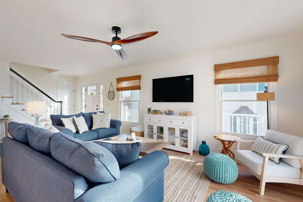 Completely Renovated South Bethany House, 5- minute walk to beach
