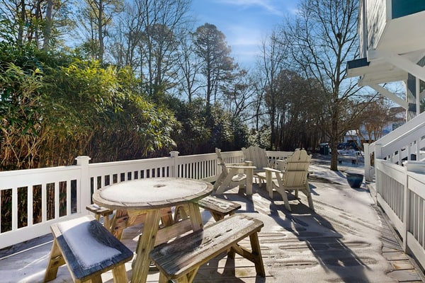 Town of Bethany Beach House Close to Beach & Restaurants with Deck
