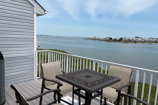 Bethany Bay Condo with Shared Pool, High-Speed WiFi, Bay View, & Central AC