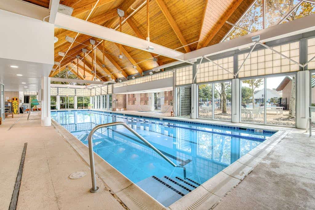 Bear Trap Dunes dog friendly condo with pools, hot tub, WiFi, central A/C