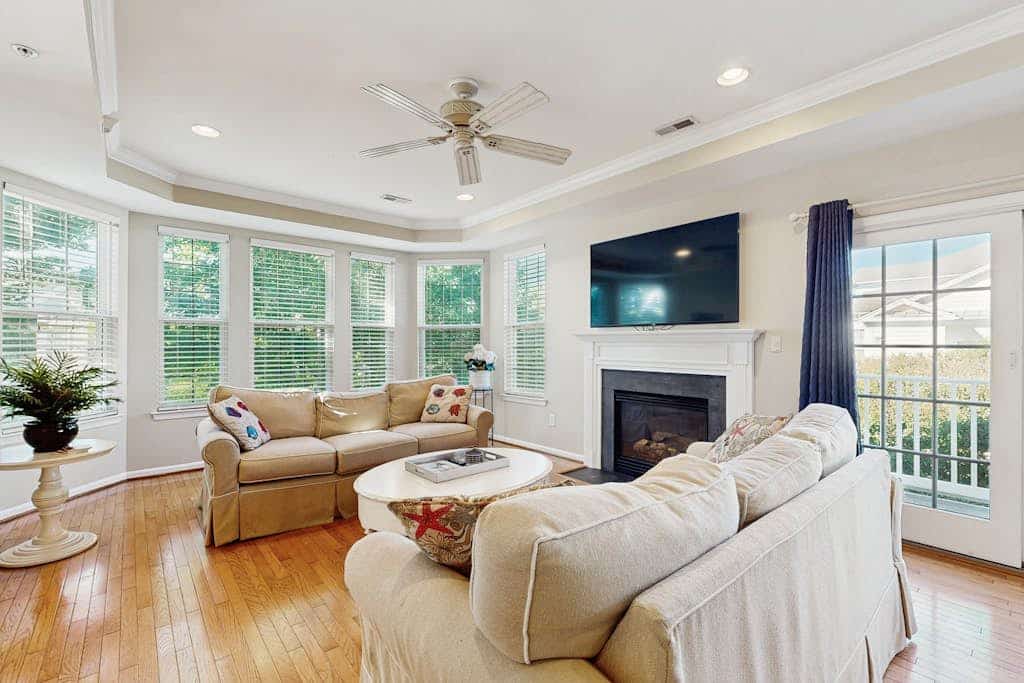 Luxury Bayside at Bethany Lakes Townhome with AC, shared pool & tennis court