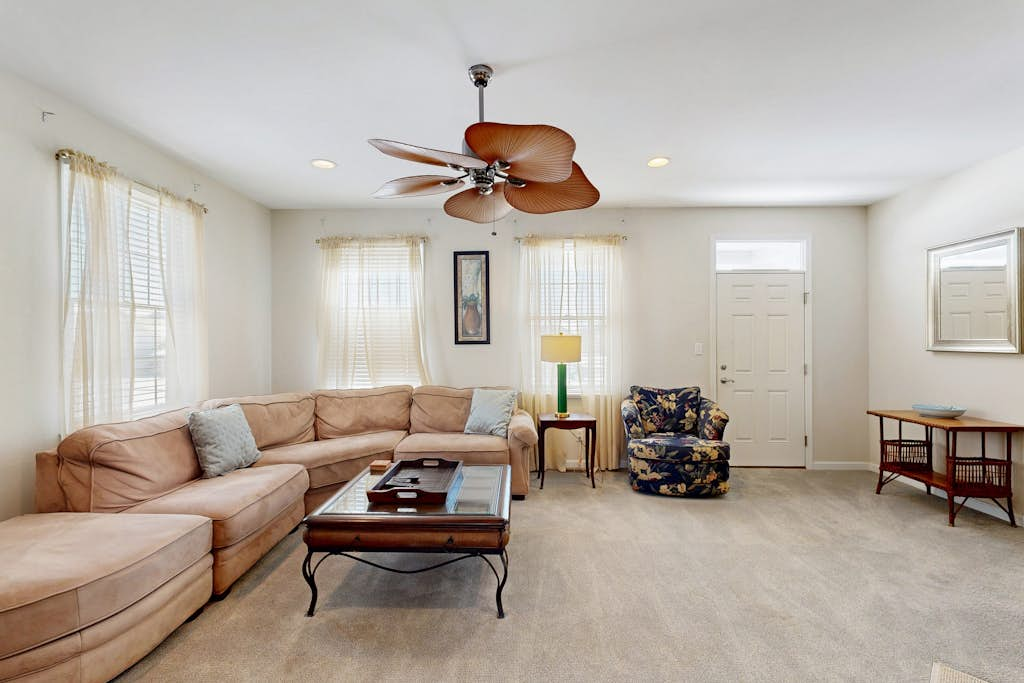 Bayside Resort - 36398 Azalea Ave