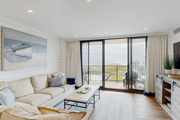Sea Colony 2nd floor oceanside condo w/community pools, tennis, fitness center