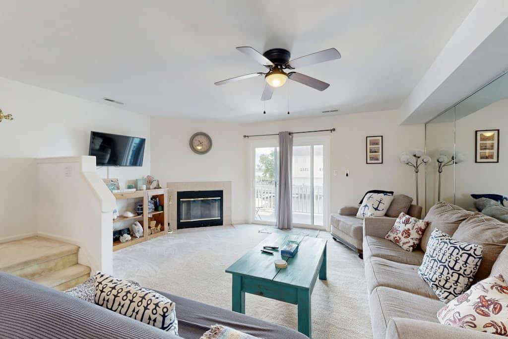 Bethany Marina dog friendly bayfront townhouse w/pool, balcony, grill