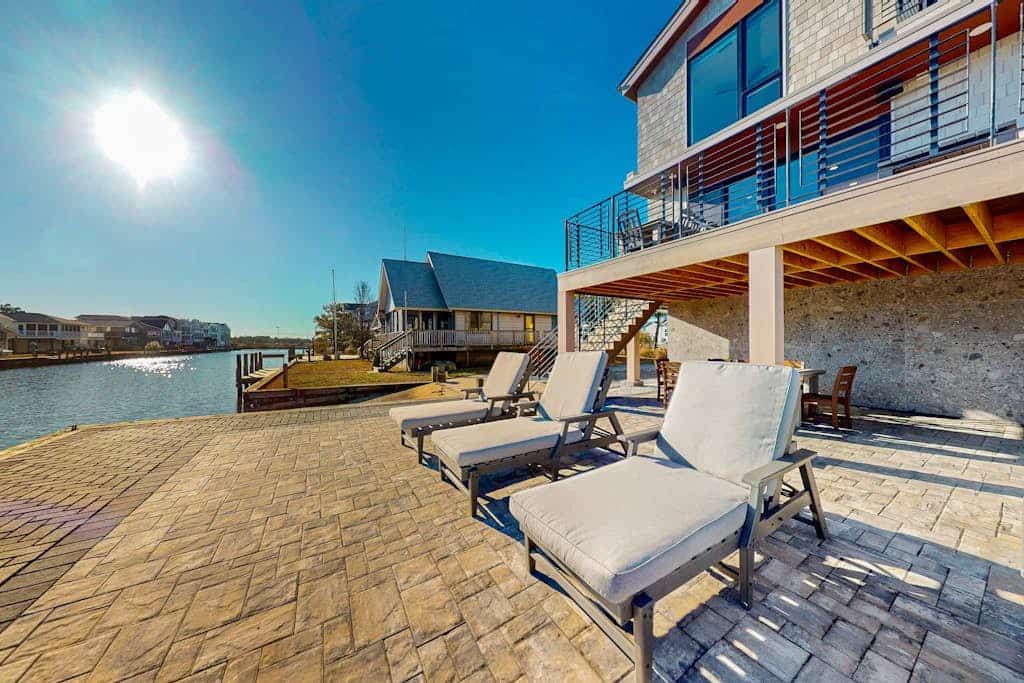 Brand New House-Private Pool on Canal--Town of South Bethany