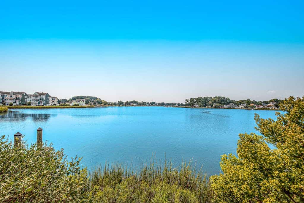 Bethany Lakes house with a community pool, gym, tennis & free WiFi