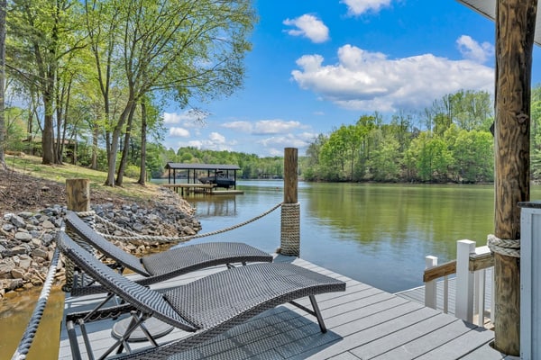 Ripple in Still Water - 5 bedroom with private dock!