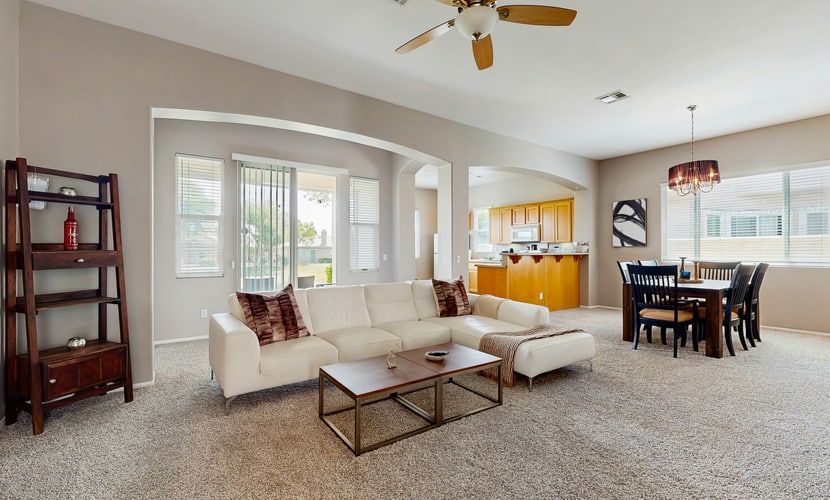 The Wayne House: Golf Course Views, Pool Access, Casita, and Minutes to Coachella