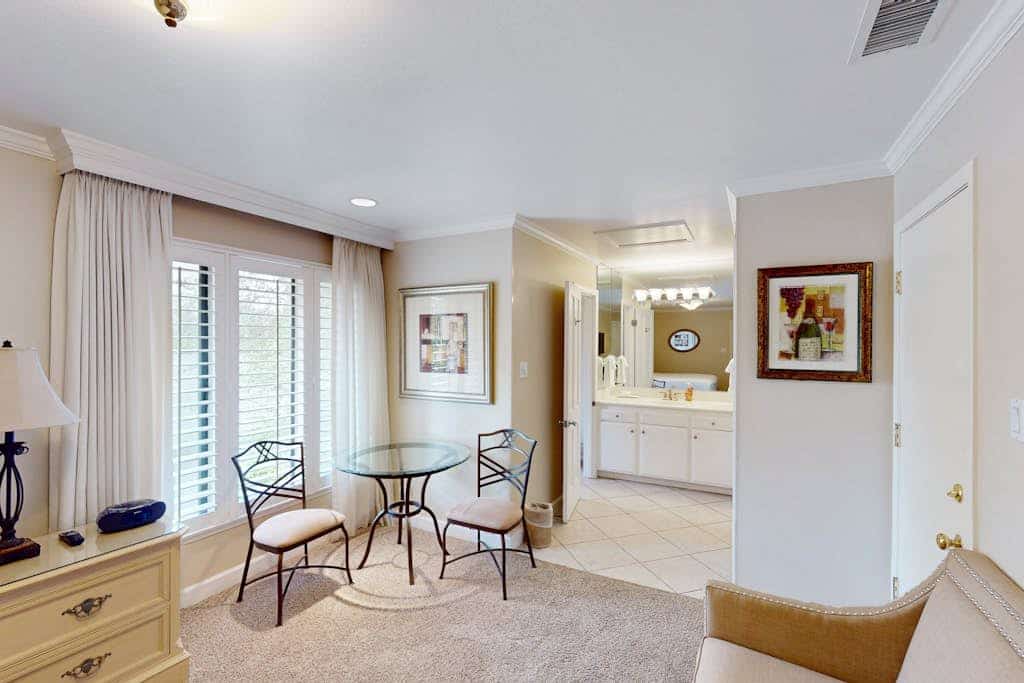 Wake to morning light from your king bed in this second-floor Silverado Resort studio. Sip morning coffee at your glass bistro table while planning which of the 400+ nearby wineries to explore first. This contemporary retreat sleeps 2 and puts you steps from the community pool. You're 10 minutes from downtown Napa's 55 walkable tasting rooms and the Oxbow Public Market. End your day watching the sunset paint the hills golden from your private perch above the manicured resort grounds.