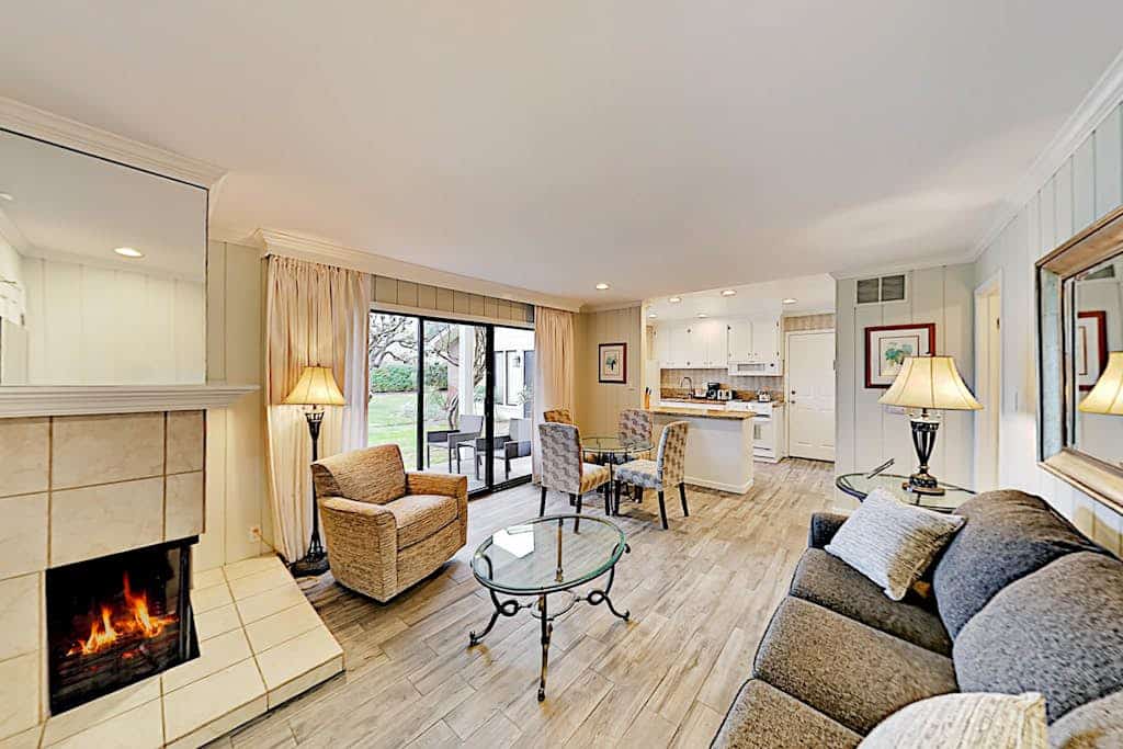 The fairways of Silverado stretch out before you from this sleek condo retreat. Sip morning coffee on your private patio as golfers tee off in the distance. Two king suites offer plenty of space for your foursome. Cool off in the heated community pool just steps away. You're 0.8 miles from Monticello Deli, 2 miles from downtown Napa's 55 tasting rooms, and perfectly positioned between the city and Silverado Trail wineries. Golf, wine, dine — the Napa Valley trifecta awaits.