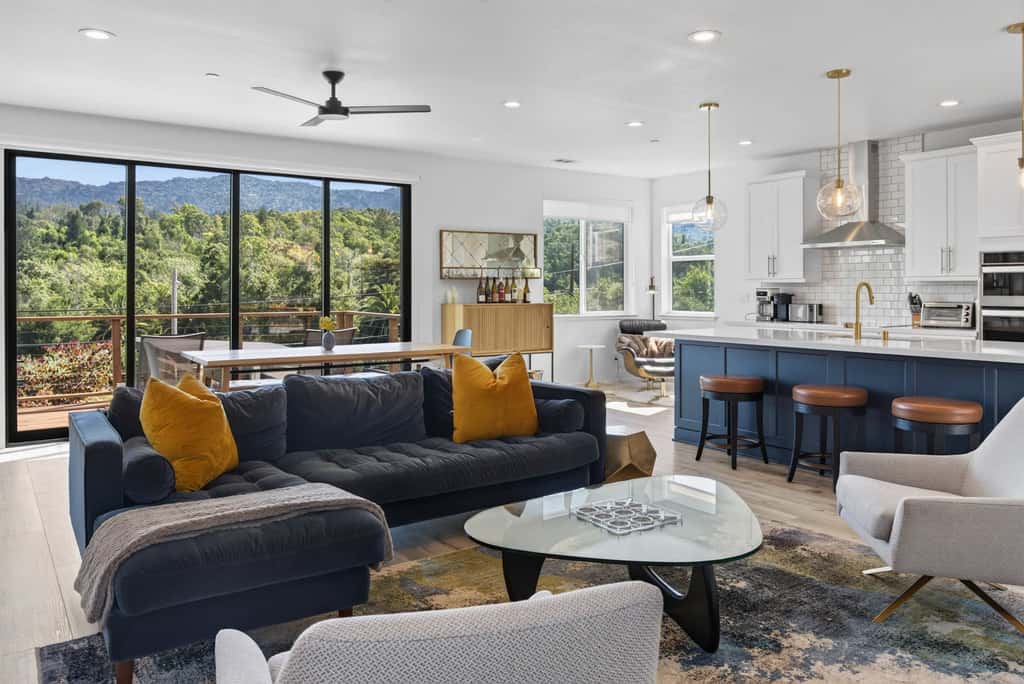 Chardonnay Getaway - Glen Ellen Dog-Friendly Hillside Retreat with Hot Tub & Valley Views