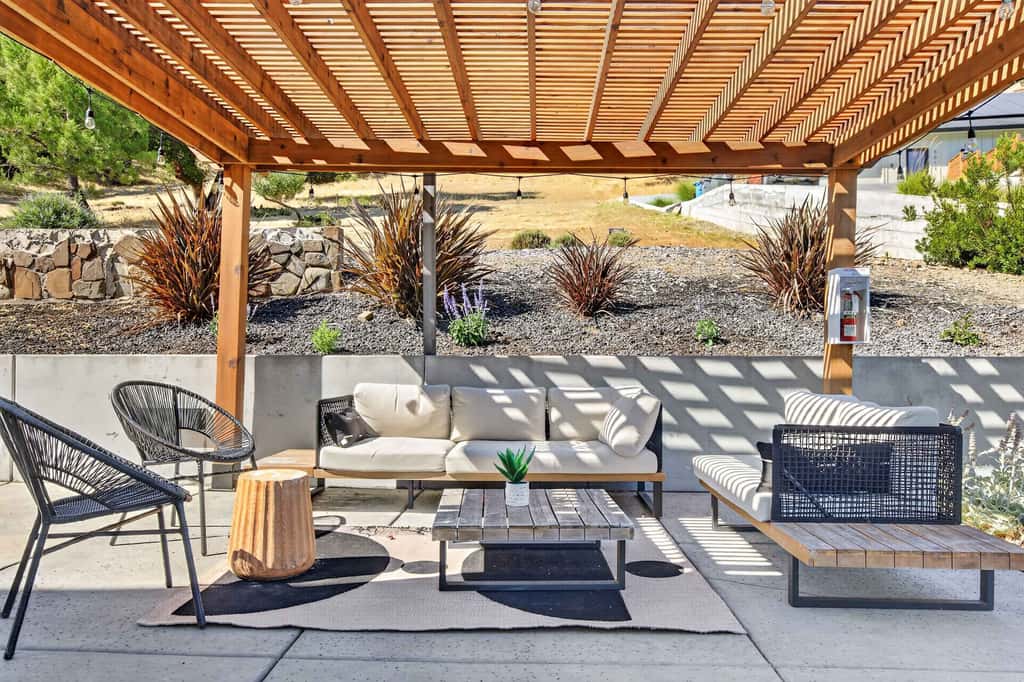 Chardonnay Getaway - Glen Ellen Dog-Friendly Hillside Retreat with Hot Tub & Valley Views