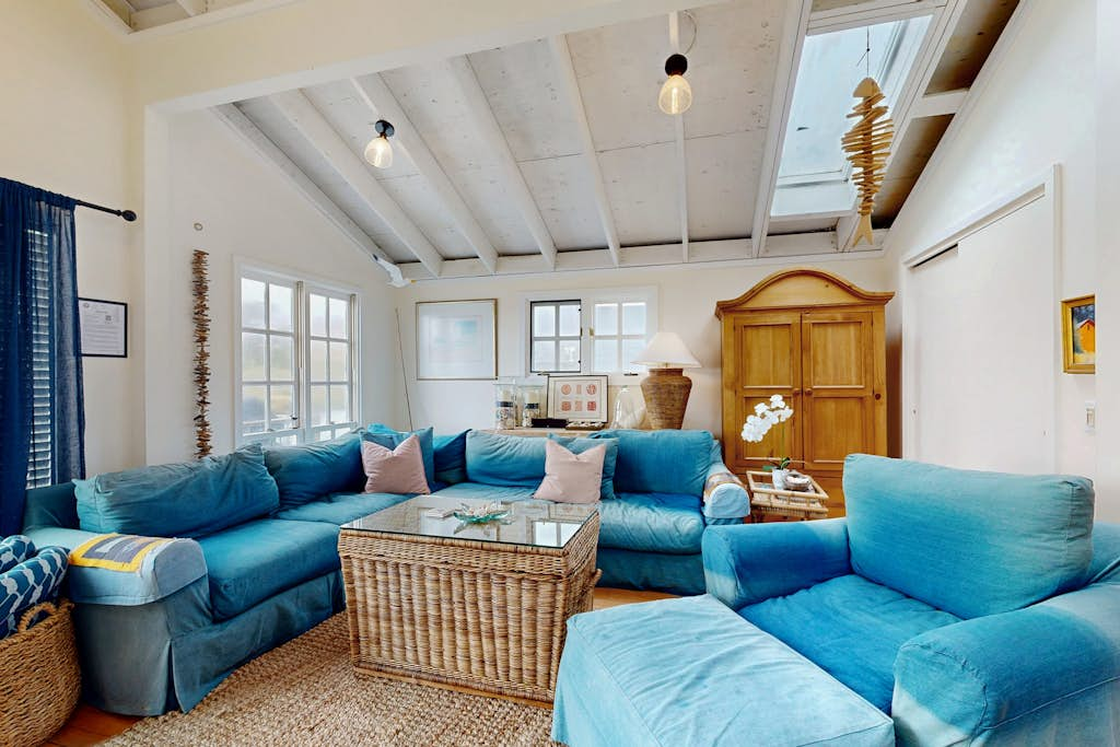 Mar-Tiny - Bodega Bay Salmon Creek Waterfront Cottage for Two and Dogs