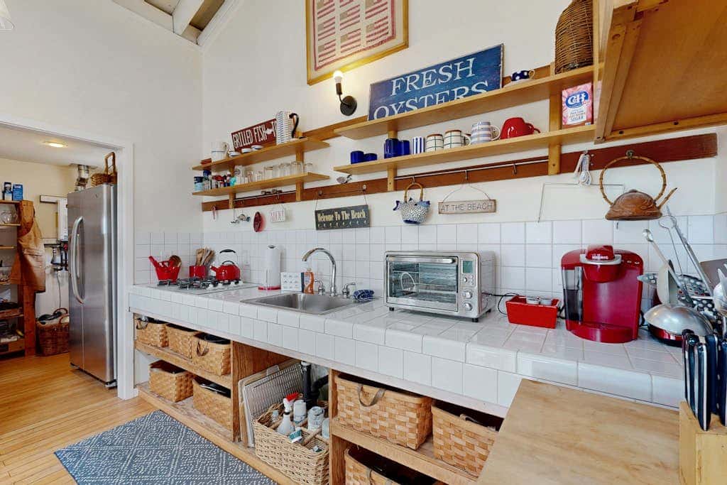 Mar-Tiny - Bodega Bay Salmon Creek Waterfront Cottage for Two and Dogs