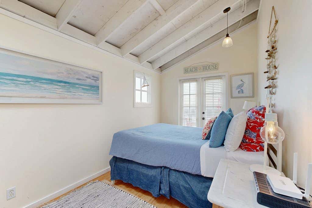 Mar-Tiny - Bodega Bay Salmon Creek Waterfront Cottage for Two and Dogs