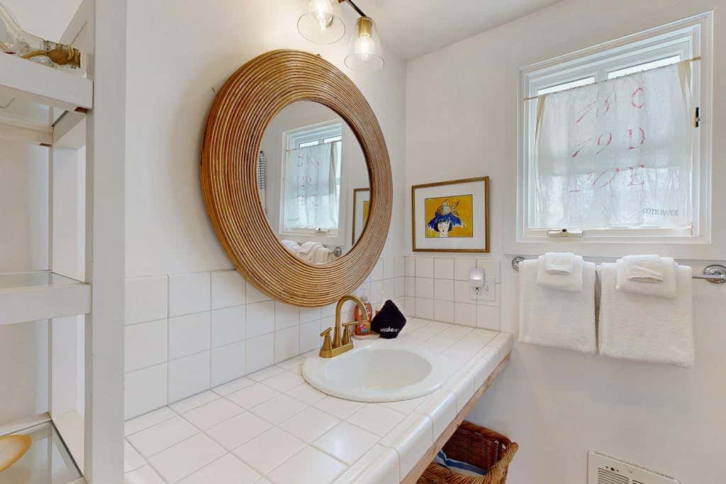 Mar-Tiny - Bodega Bay Salmon Creek Waterfront Cottage for Two and Dogs