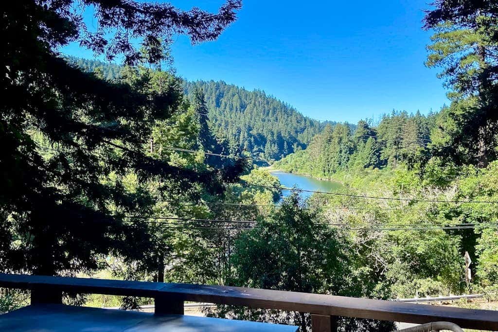 Monte Rio Vista Lodge - Dog-Friendly Russian River View Retreat with Hot Tub