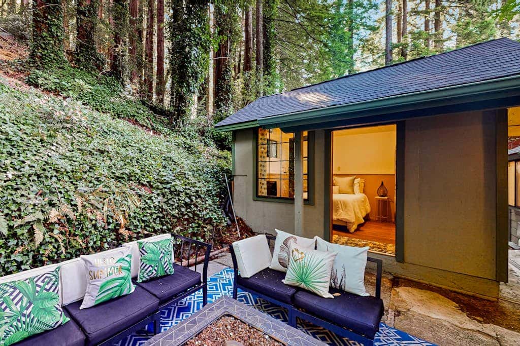 Monte Rio Vista Lodge - Dog-Friendly Russian River View Retreat with Hot Tub