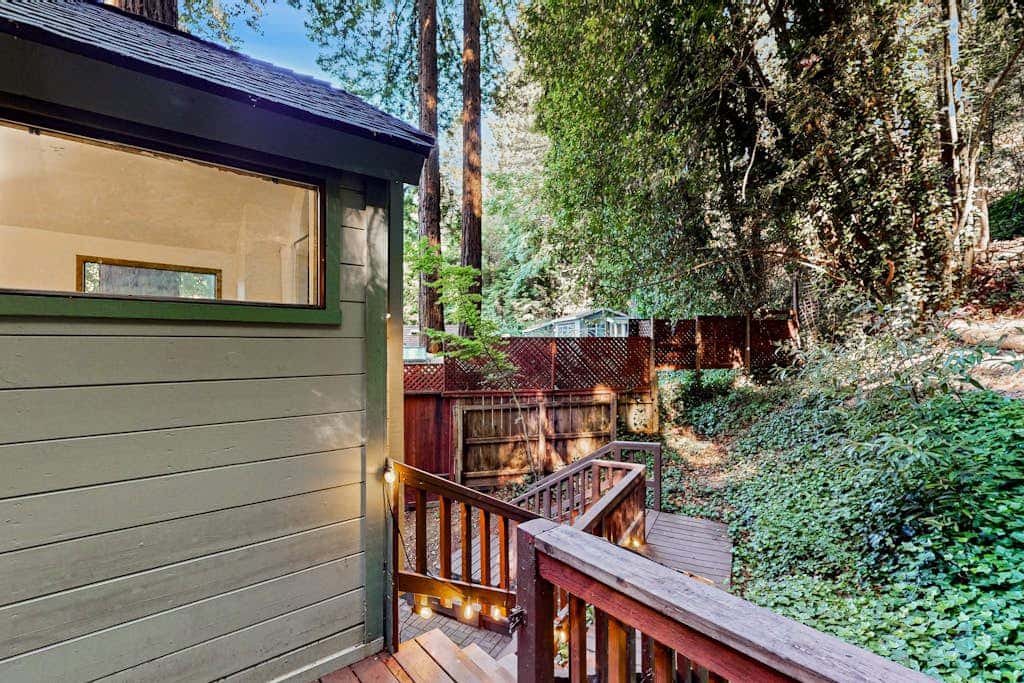 Monte Rio Vista Lodge - Dog-Friendly Russian River View Retreat with Hot Tub