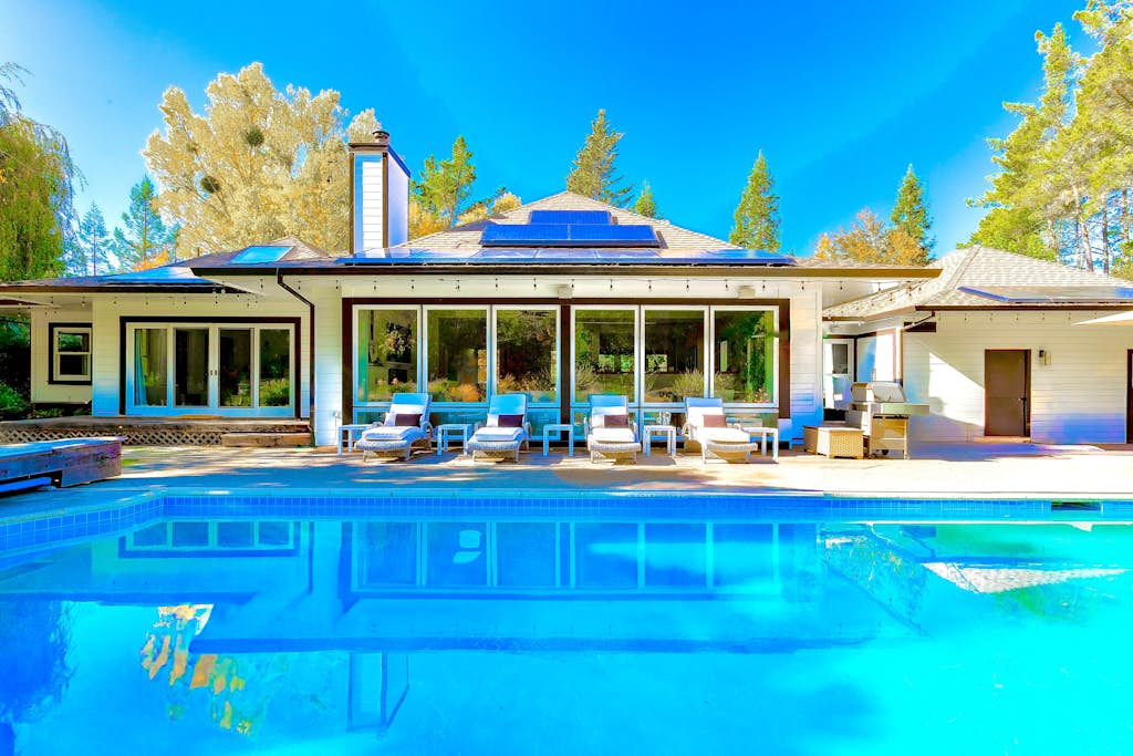 Zegarra Estate - 6-acre Sonoma wine country compound, sleeps 14 across two homes