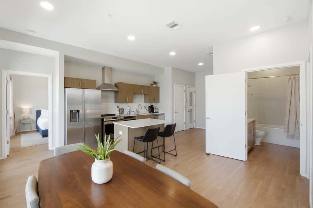 Luxury Escape with Pool & Fitness Center Access