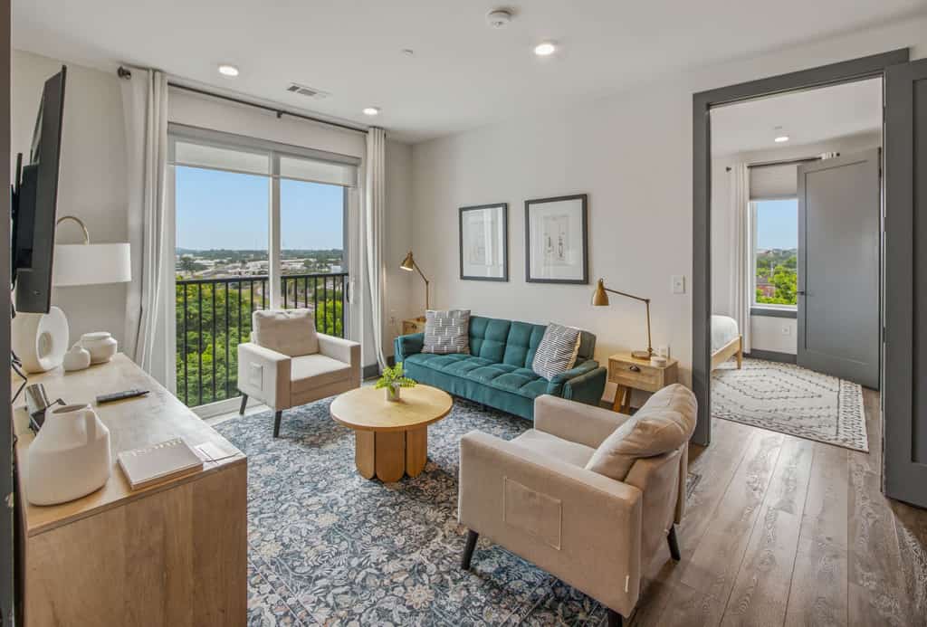 Contemporary Condo in Central Location, Sleeps 5