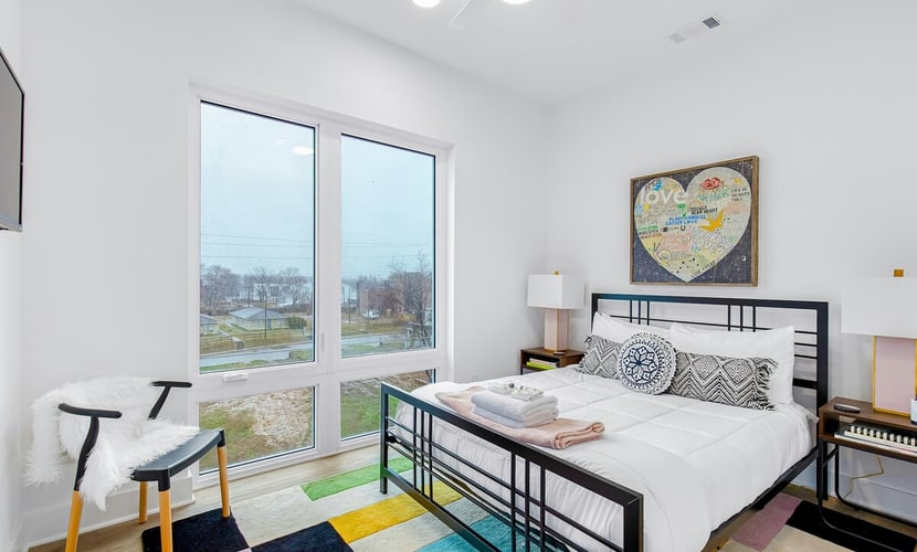 Stylish Nashville condo near Five Points and Downtown, with modern interiors, comfortable spaces, and easy access to local dining, nightlife, Nissan Stadium, and Music City attractions.