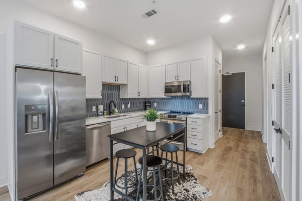 Enjoy a stylish 2-bedroom, 2-bath condo in East Nashville with space for up to 8 guests. Walk to local restaurants, bars, cafés, shops, and live music, with Five Points nearby. Nissan Stadium is just over a mile away, while Downtown Nashville is about 2 miles from the property. Relax on the shared rooftop deck after exploring Music City.