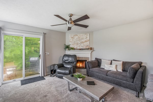 Stay in a modern 2-bedroom, 2.5-bath townhome at Nashboro Golf Club, featuring a seasonal community pool, full kitchen, private washer/dryer, free parking, and outdoor space. Enjoy a quieter setting with convenient access to BNA, Downtown Nashville, Broadway, Nashville Zoo, Grand Ole Opry, Country Music Hall of Fame, and Percy Priest Lake.