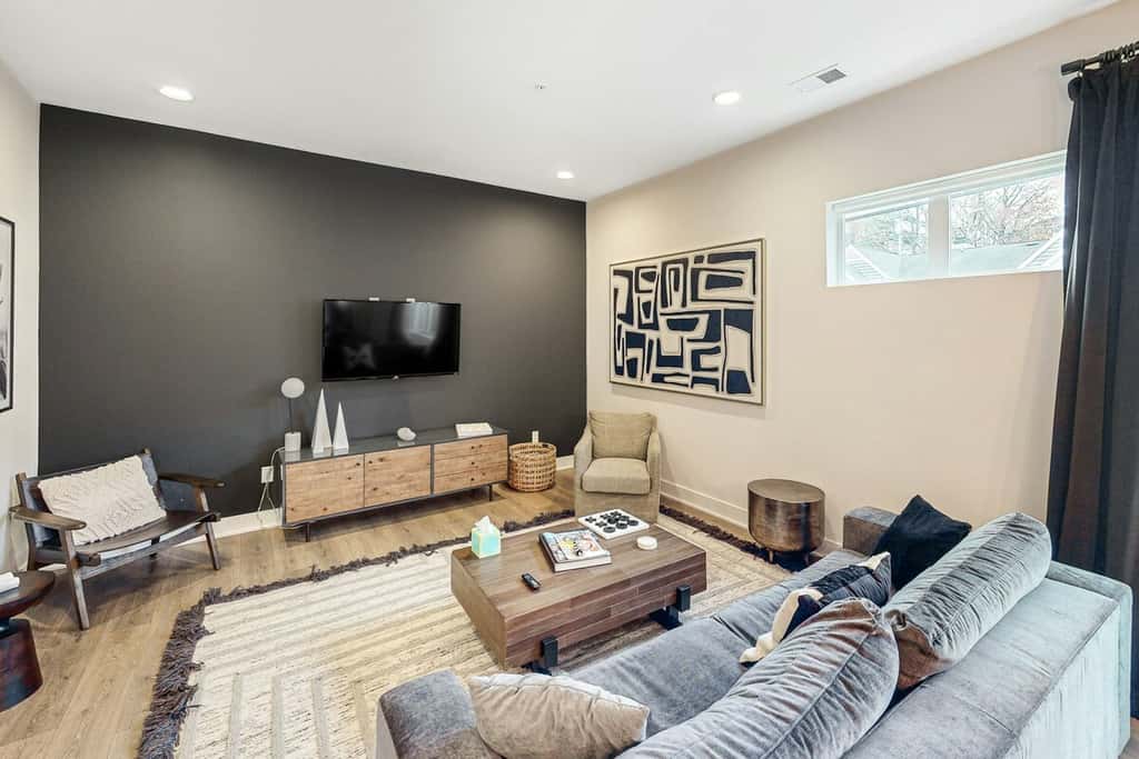 Music City Condo Near Broadway & Centennial Park