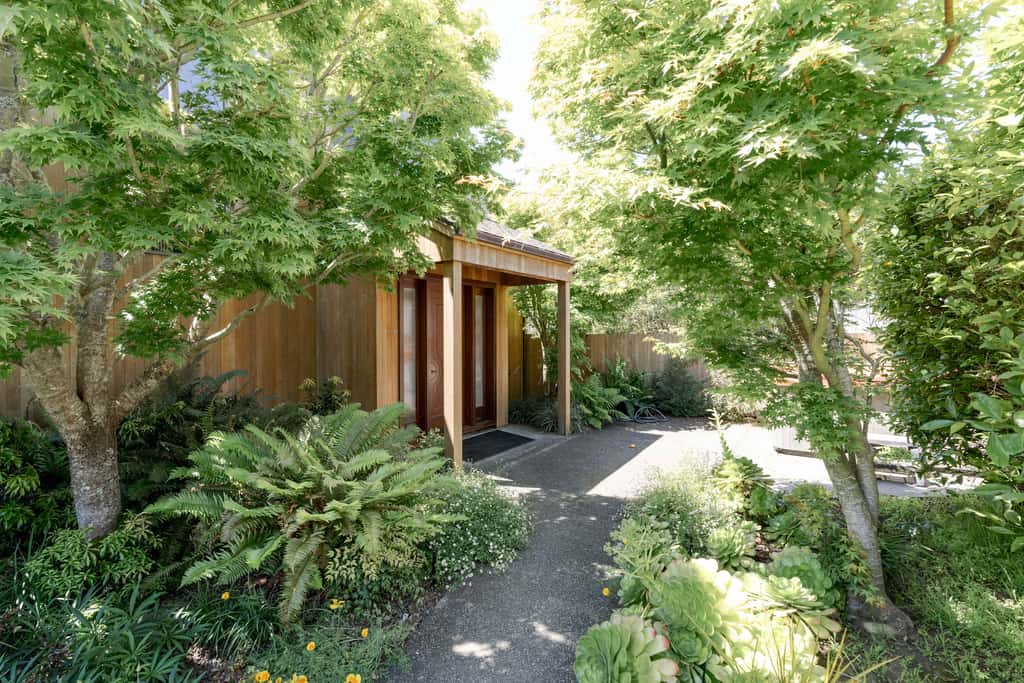Nowell House - Stunning Oceanfront Sea Ranch home in West Meadow, private hot tub & 3-ensuite bedrooms