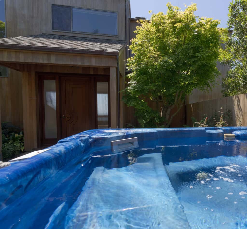 Nowell House - Stunning Oceanfront Sea Ranch home in West Meadow, private hot tub & 3-ensuite bedrooms