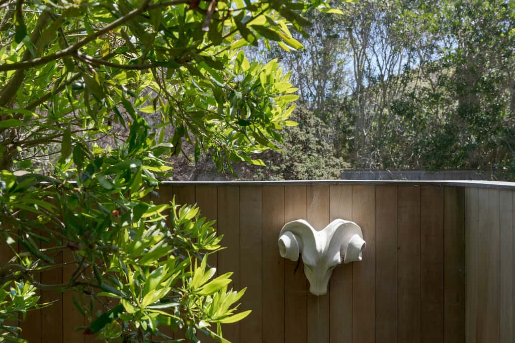 Nowell House - Stunning Oceanfront Sea Ranch home in West Meadow, private hot tub & 3-ensuite bedrooms