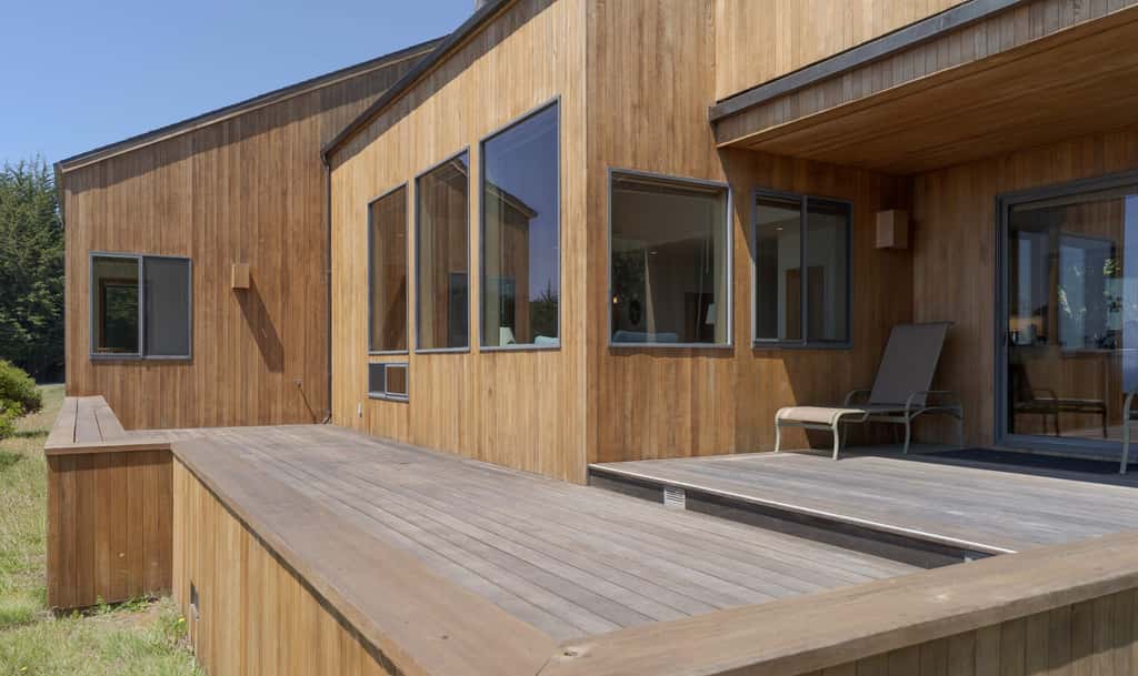 Nowell House - Stunning Oceanfront Sea Ranch home in West Meadow, private hot tub & 3-ensuite bedrooms