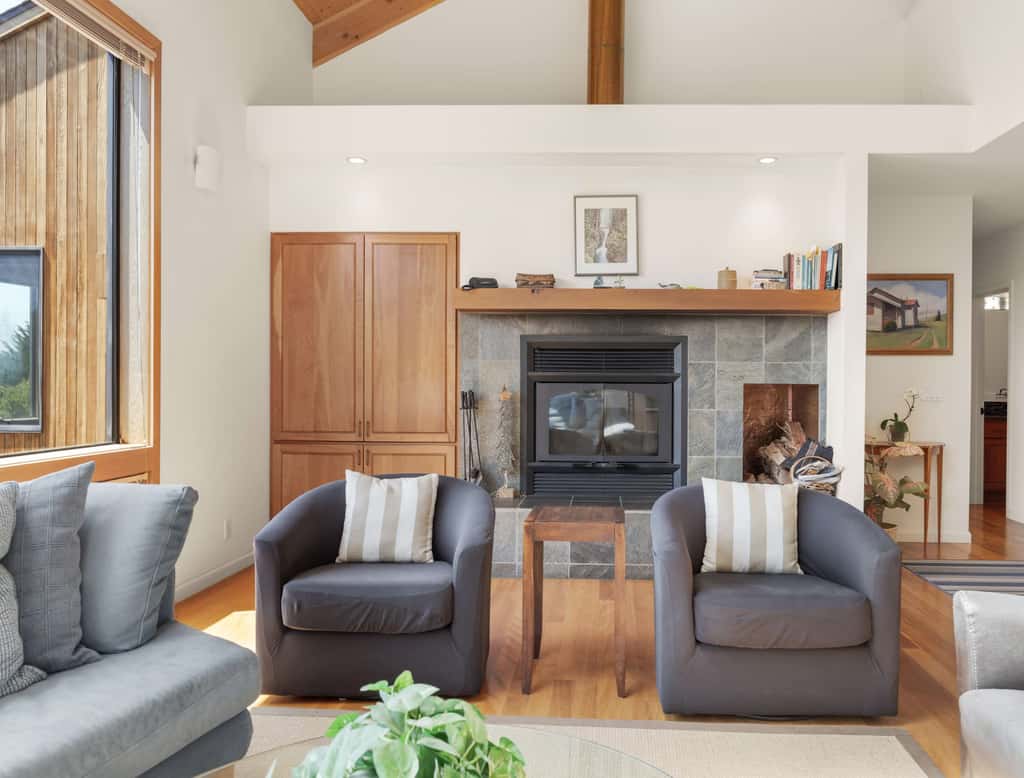 Nowell House - Stunning Oceanfront Sea Ranch home in West Meadow, private hot tub & 3-ensuite bedrooms